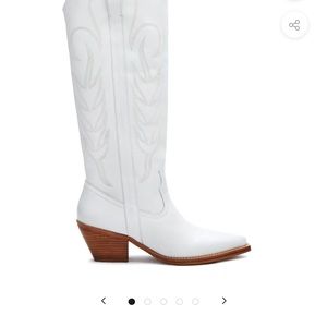 NWOB Matisse Agency western white boots size 7.5